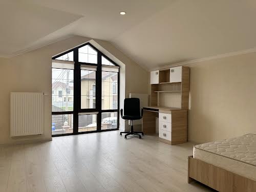 будинок за адресою Центральна вул., 65