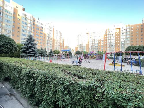 квартира по адресу Героев Небесной Сотни просп., 26/15