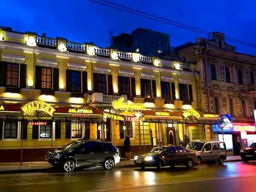 комерційна за адресою Петра Сагайдачного вул., 21