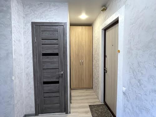 квартира за адресою житловий масив Тополя-3 вул., 30