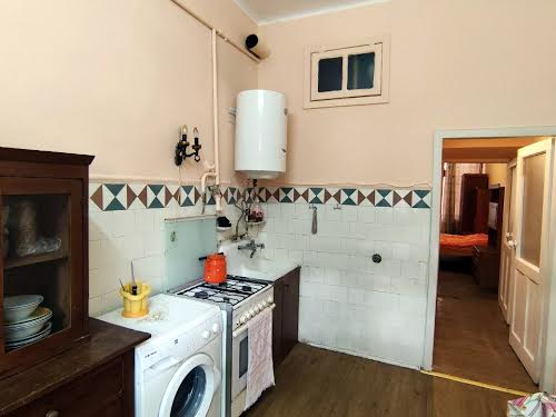 квартира за адресою Шептицьких вул., 19