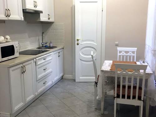 квартира за адресою Михайла Драгоманова вул., 4