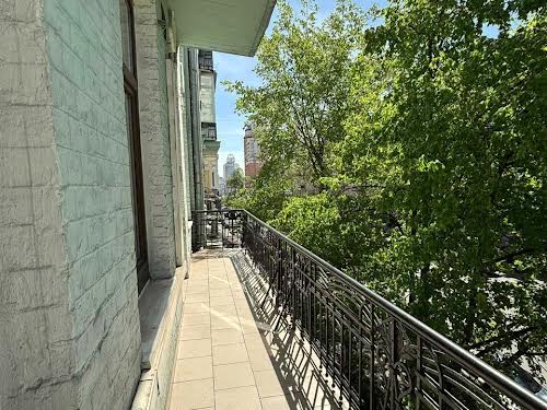 квартира за адресою Шота Руставелі вул., 27
