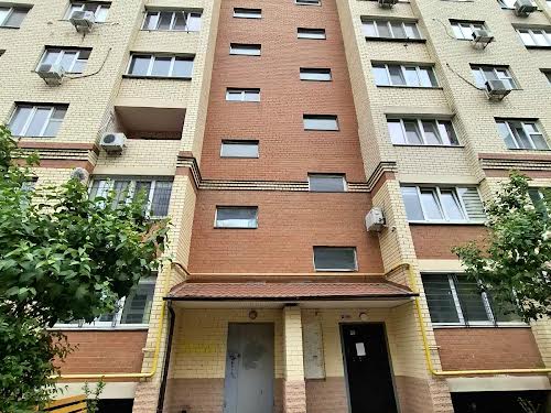 квартира за адресою Академіка Сахарова вул., 38