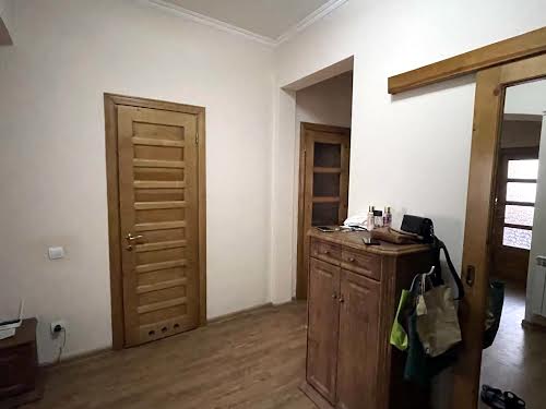 квартира за адресою Джерельна вул., 39