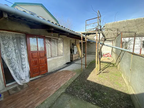 будинок за адресою Суворова, 1