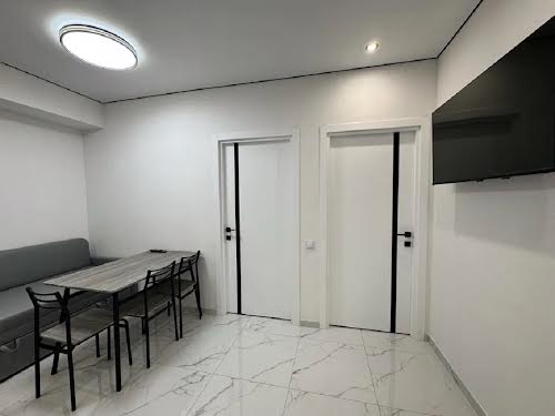квартира за адресою Літературна, 8