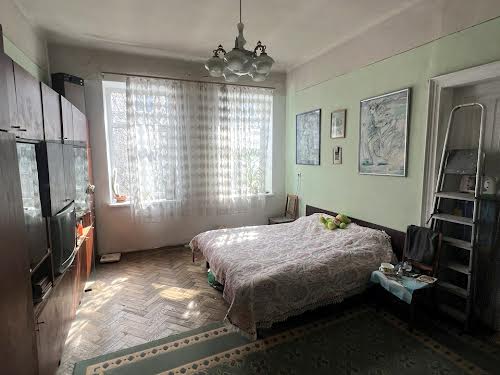 квартира за адресою Миколи Леонтовича вул., 13