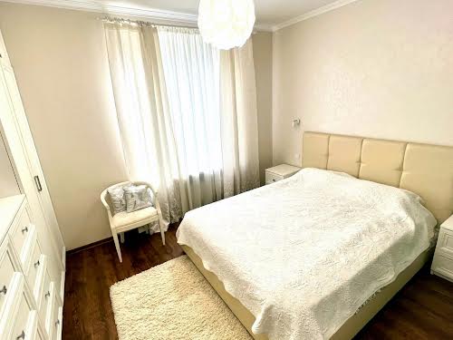 квартира за адресою Івана Кавалерідзе вул., 5