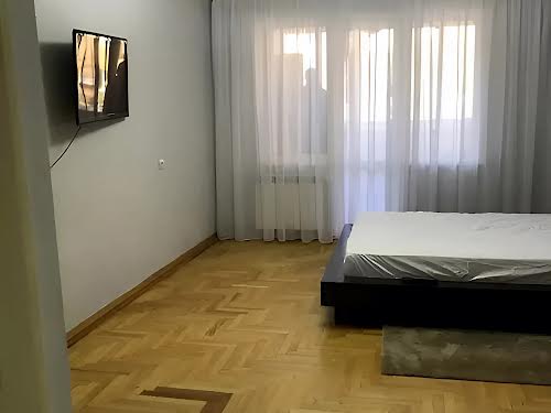 квартира за адресою Михайла Грушевського вул., 14