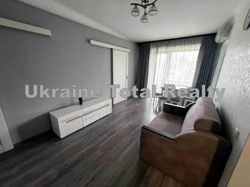 квартира за адресою Гетьмана Кирила Розумовського вул. (Миколи Краснова), 8