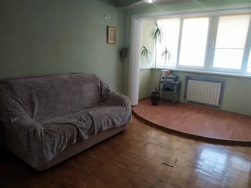 квартира за адресою Каштанова вул., 1/9