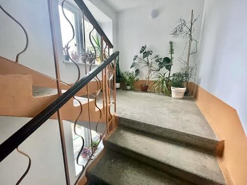 квартира за адресою Коновальця вул., 3
