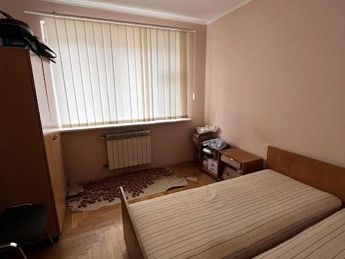 квартира по адресу Михайла Грушевського ул., 27