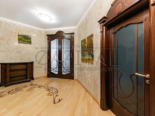 квартира за адресою Старонаводницька вул., 6Б