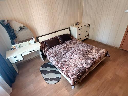 квартира за адресою Космонавтів вул., 146б