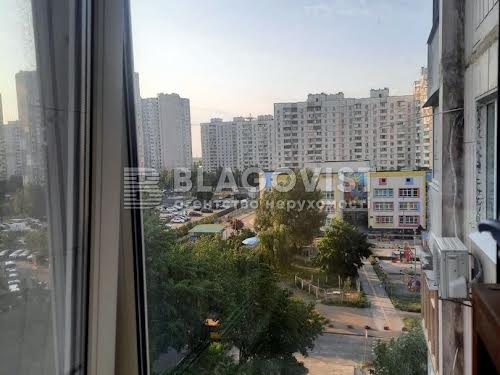 квартира за адресою Радунська вул., 5-Б