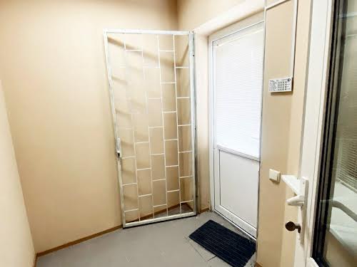 комерційна за адресою Івана Дяченка вул., 20