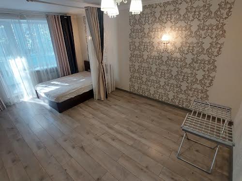 квартира за адресою Казарського вул., 1Б