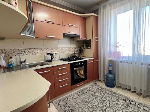 квартира за адресою Гната Хоткевича вул., 75А