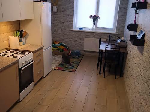 квартира за адресою Старо-Житомирська вул., 68