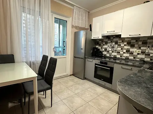 квартира за адресою Бориса Гмирі вул., 6а