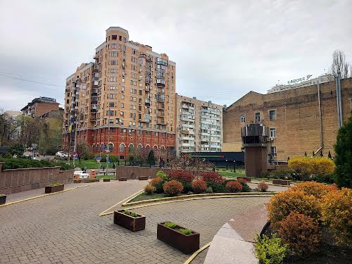 квартира за адресою Жилянська вул., 59