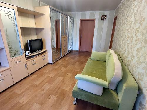 квартира за адресою Космонавтів вул., 146б