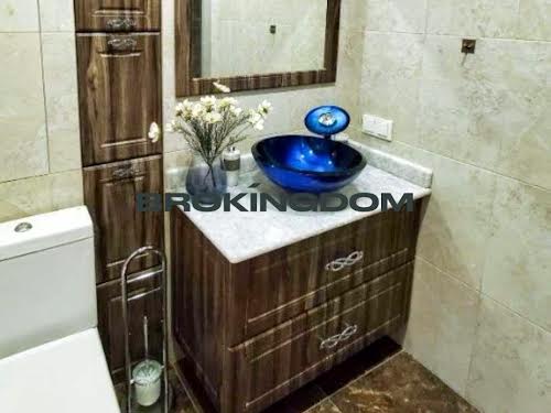квартира за адресою Регенераторна вул., 4