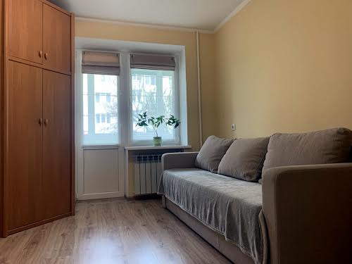 квартира за адресою Багряного Івана вул., 53