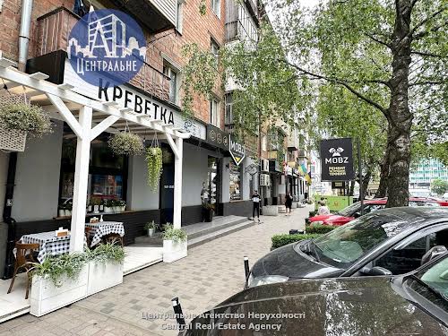 комерційна за адресою Небесної Сотні вул. (Івана Стасюка), 19-А