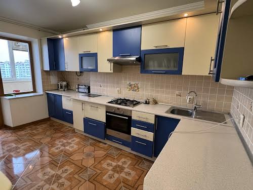 квартира за адресою Стуса 32, 32