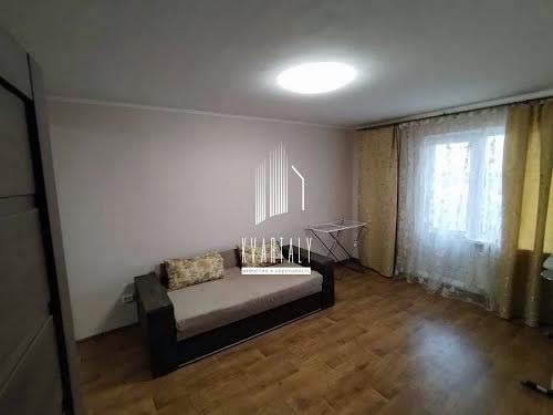 квартира за адресою Ревуцького вул., 54