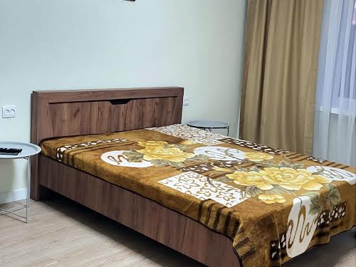 квартира за адресою Мідна вул., 10