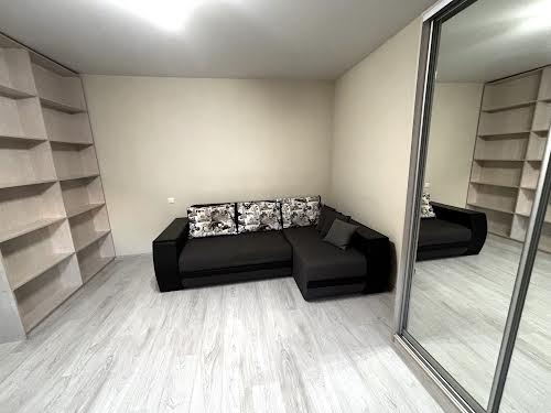 квартира за адресою Добробутна вул., 15
