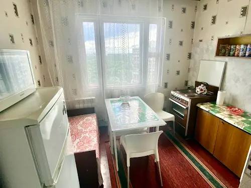 квартира за адресою Академіка Глушкова просп., 35