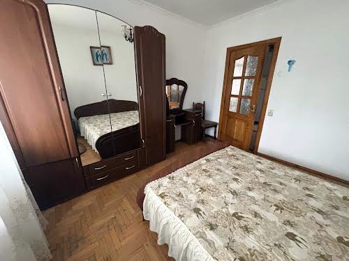 квартира за адресою Олександра Довженка вул., 3
