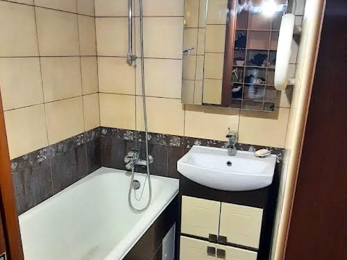 квартира за адресою Райдужна вул., 16
