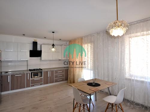 квартира за адресою Андрія Мельника вул., 10