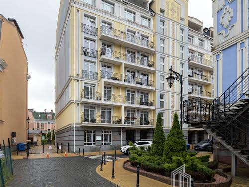 квартира за адресою Дегтярна вул., 7