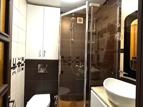 квартира за адресою Автобуду, 8