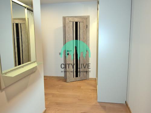 квартира за адресою Флотська вул., 10б