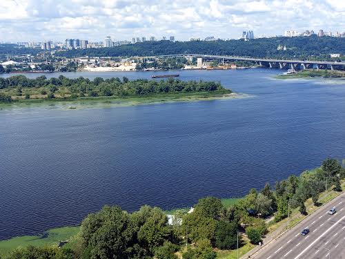 квартира по адресу Днепровская наб., 17