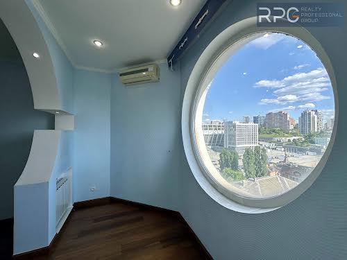 квартира за адресою Шота Руставелі вул., 44