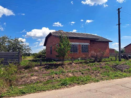 дом по адресу с. Лазаревка, Польова, 25