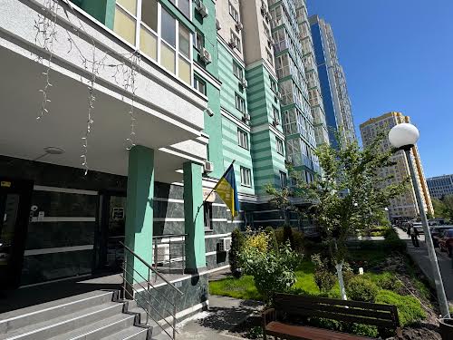 квартира за адресою Воскресенська вул., 18