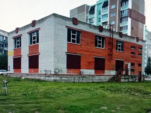 комерційна за адресою Льотна вул. (Червоногвардійська), 20