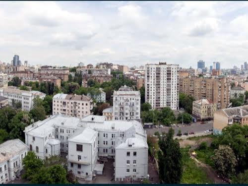 комерційна за адресою Жилянська вул., 68