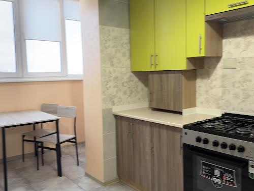 квартира за адресою Машинобудівників вул., 31