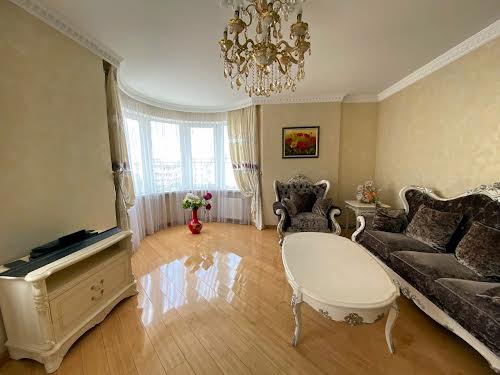 квартира за адресою Водопровідна вул., 75/2